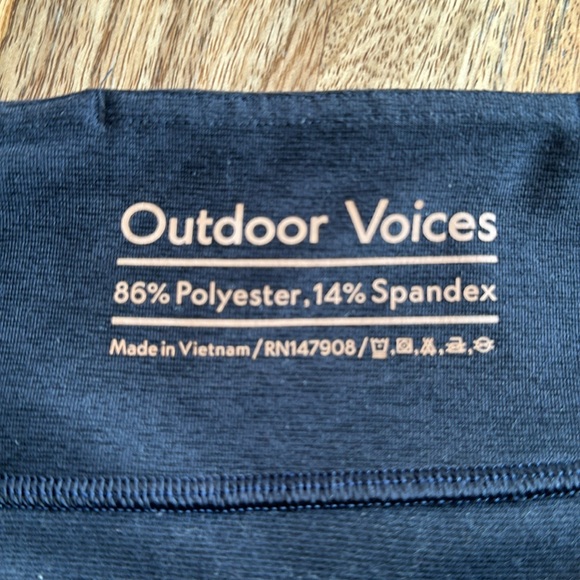 Outdoor Voices - Black/Blue color block leggings, Size Medium - Picture 4 of 4